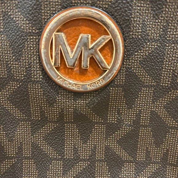 Michael Kors Signature Brown Logo Bag - Picture 2 of 13